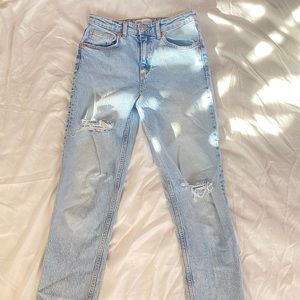 ZARA ripped jeans - Size 4!